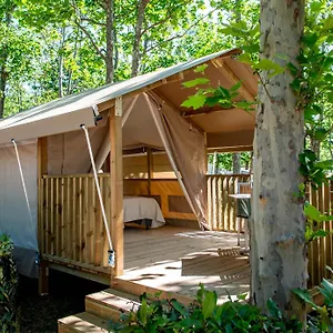 https://camping-village-baia-azzurra-club.it-tuscanyhotel.com